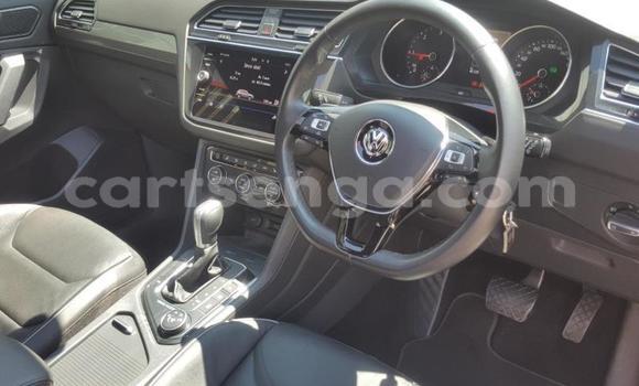 Nunua Ilio tumika Volkswagen Tiguan Red Gari ndani ya Bhunya nchini Manzini Nunua Ilio tumika Volkswagen Tiguan Red Gari ndani ya Bhunya nchini Manzini