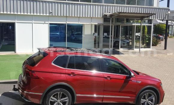 Nunua Ilio tumika Volkswagen Tiguan Red Gari ndani ya Bhunya nchini Manzini Nunua Ilio tumika Volkswagen Tiguan Red Gari ndani ya Bhunya nchini Manzini
