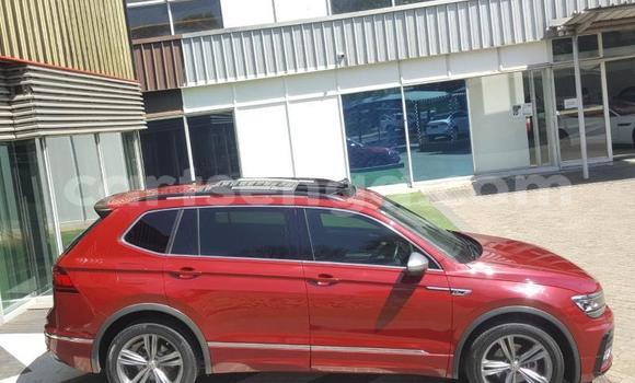 Nunua Ilio tumika Volkswagen Tiguan Red Gari ndani ya Bhunya nchini Manzini Nunua Ilio tumika Volkswagen Tiguan Red Gari ndani ya Bhunya nchini Manzini