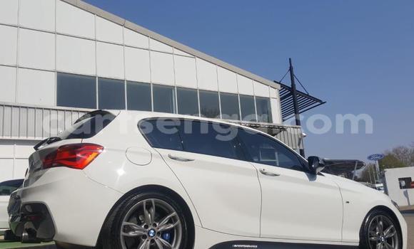 Nunua Ilio tumika BMW 8-Series White Gari ndani ya Bhunya nchini Manzini Nunua Ilio tumika BMW 8-Series White Gari ndani ya Bhunya nchini Manzini