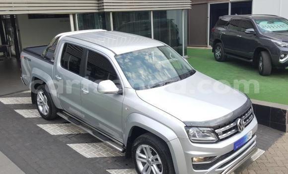 Nunua Ilio tumika Volkswagen Amarok Silver Gari ndani ya Bhunya nchini Manzini Nunua Ilio tumika Volkswagen Amarok Silver Gari ndani ya Bhunya nchini Manzini