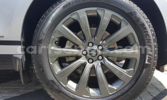 Nunua Ilio tumika Land Rover Discovery Sport Silver Gari ndani ya Bhunya nchini Manzini Nunua Ilio tumika Land Rover Discovery Sport Silver Gari ndani ya Bhunya nchini Manzini