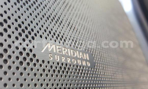 Nunua Ilio tumika Land Rover Discovery Sport Silver Gari ndani ya Bhunya nchini Manzini Nunua Ilio tumika Land Rover Discovery Sport Silver Gari ndani ya Bhunya nchini Manzini