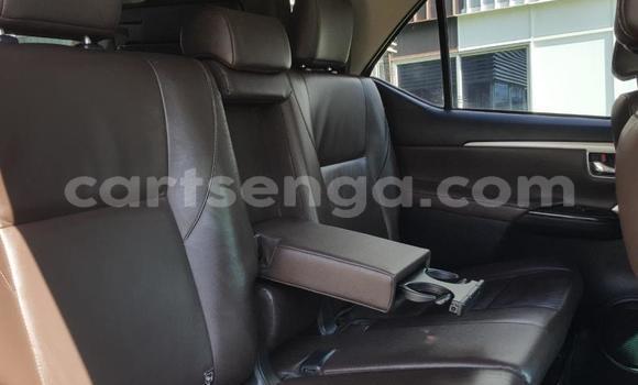 Nunua Ilio tumika Toyota Fortuner Silver Gari ndani ya Bhunya nchini Manzini Nunua Ilio tumika Toyota Fortuner Silver Gari ndani ya Bhunya nchini Manzini