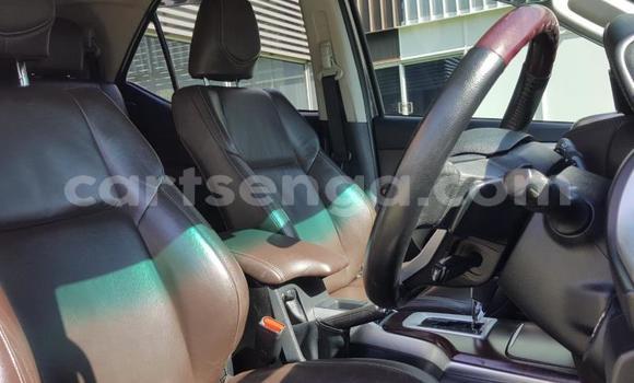 Nunua Ilio tumika Toyota Fortuner Silver Gari ndani ya Bhunya nchini Manzini Nunua Ilio tumika Toyota Fortuner Silver Gari ndani ya Bhunya nchini Manzini