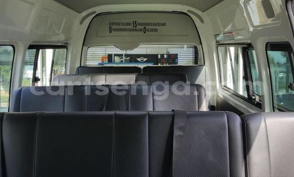 Nunua Ilio tumika Toyota Hiace White Gari ndani ya Bhunya nchini Manzini Nunua Ilio tumika Toyota Hiace White Gari ndani ya Bhunya nchini Manzini