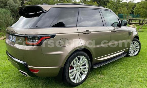 Nunua Ilio tumika Land Rover Discovery Sport Silver Gari ndani ya Bhunya nchini Manzini Nunua Ilio tumika Land Rover Discovery Sport Silver Gari ndani ya Bhunya nchini Manzini