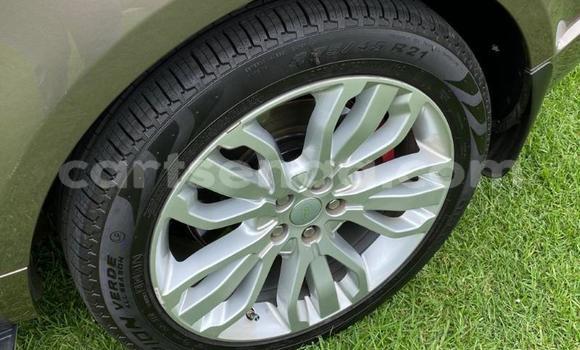 Nunua Ilio tumika Land Rover Discovery Sport Silver Gari ndani ya Bhunya nchini Manzini Nunua Ilio tumika Land Rover Discovery Sport Silver Gari ndani ya Bhunya nchini Manzini