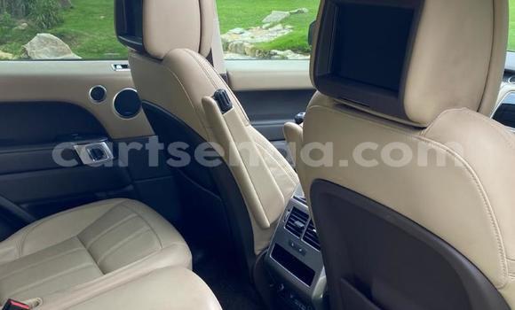 Nunua Ilio tumika Land Rover Discovery Sport Silver Gari ndani ya Bhunya nchini Manzini Nunua Ilio tumika Land Rover Discovery Sport Silver Gari ndani ya Bhunya nchini Manzini