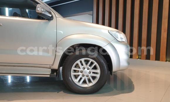 Nunua Ilio tumika Toyota Hilux Silver Gari ndani ya Bhunya nchini Manzini Nunua Ilio tumika Toyota Hilux Silver Gari ndani ya Bhunya nchini Manzini