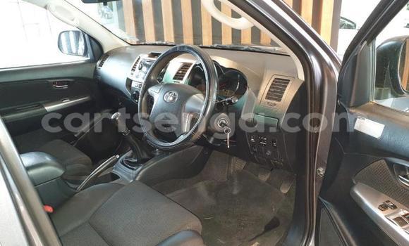 Nunua Ilio tumika Toyota Fortuner Silver Gari ndani ya Bhunya nchini Manzini Nunua Ilio tumika Toyota Fortuner Silver Gari ndani ya Bhunya nchini Manzini
