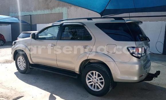 Nunua Ilio tumika Toyota Fortuner Silver Gari ndani ya Bhunya nchini Manzini Nunua Ilio tumika Toyota Fortuner Silver Gari ndani ya Bhunya nchini Manzini