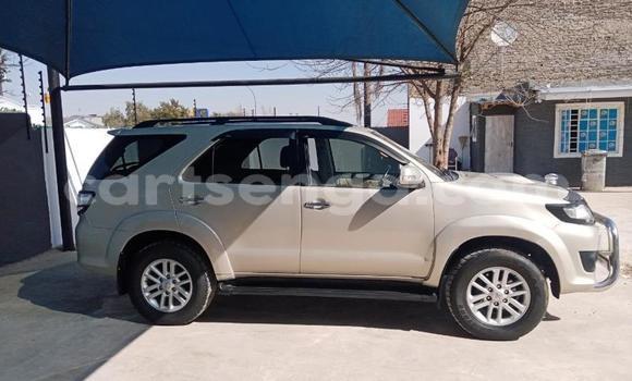 Nunua Ilio tumika Toyota Fortuner Silver Gari ndani ya Bhunya nchini Manzini Nunua Ilio tumika Toyota Fortuner Silver Gari ndani ya Bhunya nchini Manzini
