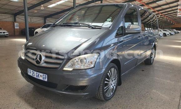 Acheter Occasion Voiture Mercedes‒Benz Viano Gris à Mbabane, Manzini Acheter Occasion Voiture Mercedes‒Benz Viano Gris à Mbabane, Manzini