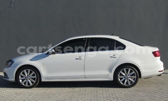 Buy Used Volkswagen Jetta White Car in Hluti in Shiselweni District Buy Used Volkswagen Jetta White Car in Hluti in Shiselweni District