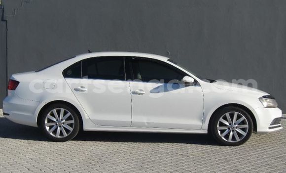 Buy Used Volkswagen Jetta White Car in Hluti in Shiselweni District Buy Used Volkswagen Jetta White Car in Hluti in Shiselweni District