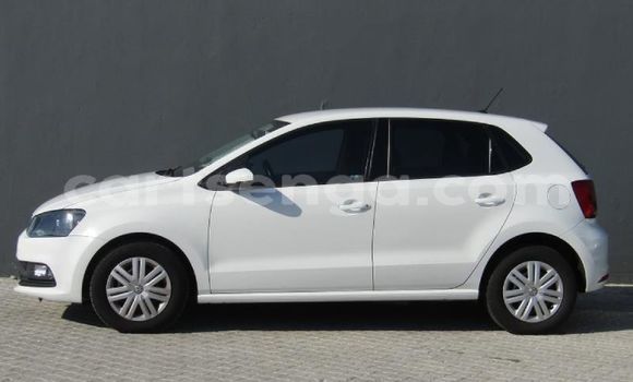 Buy Used Volkswagen Polo White Car in Bulembu in Hhohho Buy Used Volkswagen Polo White Car in Bulembu in Hhohho