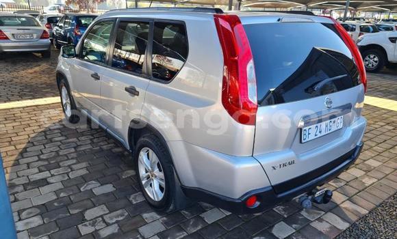 Nunua Ilio tumika Nissan X–Trail Silver Gari ndani ya Mbabane nchini Manzini Nunua Ilio tumika Nissan X–Trail Silver Gari ndani ya Mbabane nchini Manzini