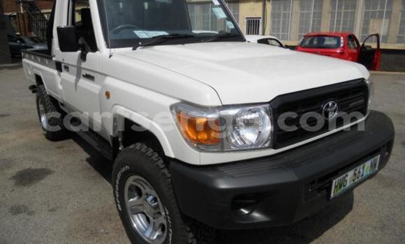 Nunua Ilio tumika Toyota Land Cruiser White Gari ndani ya Mbabane nchini Manzini Nunua Ilio tumika Toyota Land Cruiser White Gari ndani ya Mbabane nchini Manzini