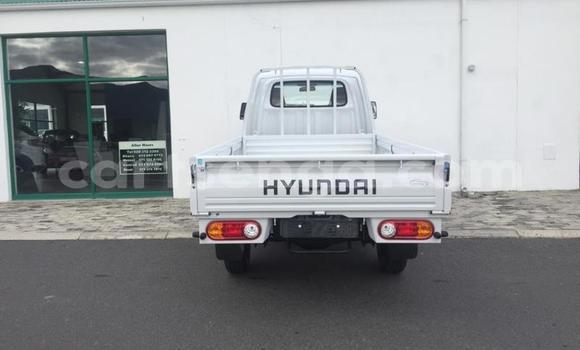 Buy Used Hyundai H200 White Car in Mbabane in Manzini Buy Used Hyundai H200 White Car in Mbabane in Manzini