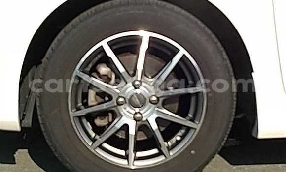 Nunua Ilio tumika Honda FIT White Gari ndani ya Ezulwini nchini Hhohho Nunua Ilio tumika Honda FIT White Gari ndani ya Ezulwini nchini Hhohho