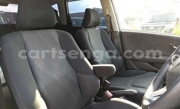 Nunua Ilio tumika Honda FIT White Gari ndani ya Ezulwini nchini Hhohho Nunua Ilio tumika Honda FIT White Gari ndani ya Ezulwini nchini Hhohho