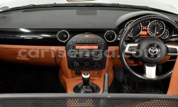 Acheter Occasion Voiture Mazda MX-5 Gris à Mbabane, Manzini Acheter Occasion Voiture Mazda MX-5 Gris à Mbabane, Manzini