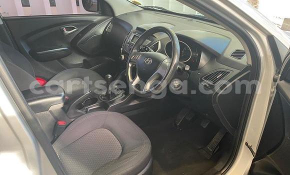 Acheter Occasion Voiture Hyundai ix35 Gris à Ezulwini, Hhohho Acheter Occasion Voiture Hyundai ix35 Gris à Ezulwini, Hhohho