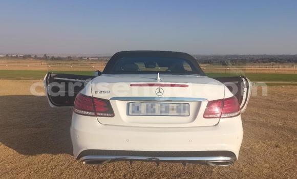 Buy Used Mercedes-Benz E-Classe White Car in Mbabane in Manzini Buy Used Mercedes-Benz E-Classe White Car in Mbabane in Manzini