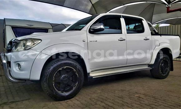 Buy Used Toyota Hilux White Car in Manzini in Manzini Buy Used Toyota Hilux White Car in Manzini in Manzini