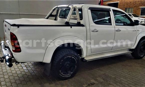 Buy Used Toyota Hilux White Car in Manzini in Manzini Buy Used Toyota Hilux White Car in Manzini in Manzini