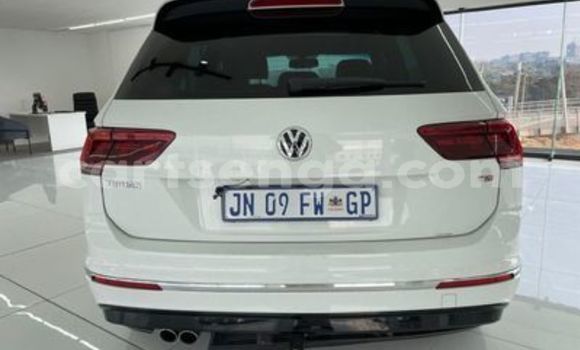 Buy Used Volkswagen Tiguan White Car in Ezulwini in Hhohho Buy Used Volkswagen Tiguan White Car in Ezulwini in Hhohho