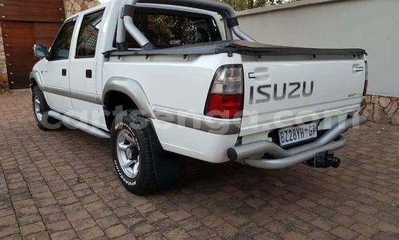 Buy Used Isuzu KB White Car in Ezulwini in Hhohho Buy Used Isuzu KB White Car in Ezulwini in Hhohho