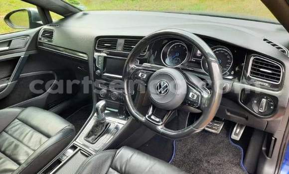 Buy Used Volkswagen Golf R Blue Car in Manzini in Manzini Buy Used Volkswagen Golf R Blue Car in Manzini in Manzini
