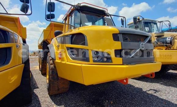 Acheter Occasion Utilitaire Volvo F4 Autre à Ezulwini, Hhohho Acheter Occasion Utilitaire Volvo F4 Autre à Ezulwini, Hhohho