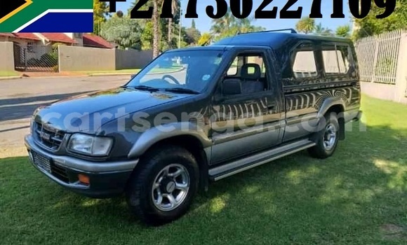 Acheter Occasion Voiture Isuzu KB Gris à Mbabane, Manzini Acheter Occasion Voiture Isuzu KB Gris à Mbabane, Manzini
