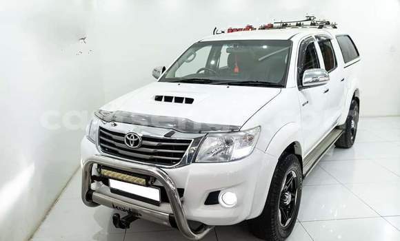 Buy Used Toyota Hilux Silver Car in Big Bend in Lubombo District