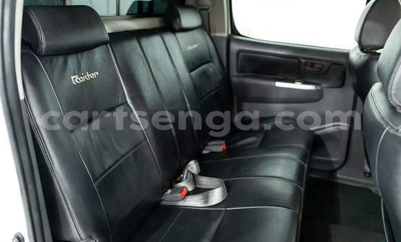 Buy Used Toyota Hilux Silver Car in Big Bend in Lubombo District Buy Used Toyota Hilux Silver Car in Big Bend in Lubombo District