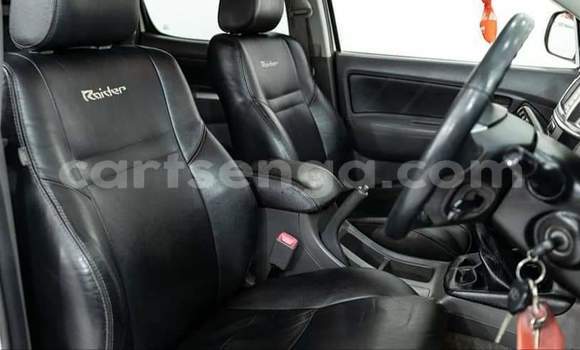 Buy Used Toyota Hilux Silver Car in Big Bend in Lubombo District Buy Used Toyota Hilux Silver Car in Big Bend in Lubombo District