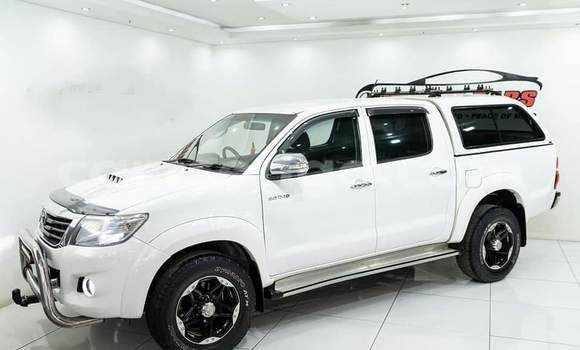 Buy Used Toyota Hilux Silver Car in Big Bend in Lubombo District Buy Used Toyota Hilux Silver Car in Big Bend in Lubombo District