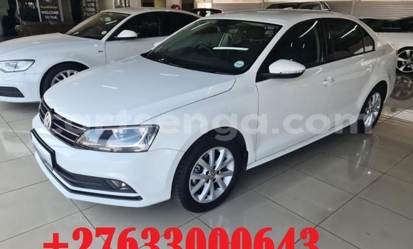 Nunua Ilio tumika Volkswagen Jetta White Gari ndani ya Mbabane nchini Manzini