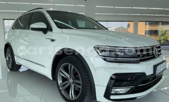 Nunua Ilio tumika Volkswagen Tiguan White Gari ndani ya Ezulwini nchini Hhohho Nunua Ilio tumika Volkswagen Tiguan White Gari ndani ya Ezulwini nchini Hhohho