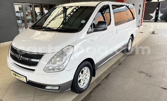 Nunua Ilio tumika Hyundai H1 White Gari ndani ya Big Bend nchini Wilaya ya Lubombo Nunua Ilio tumika Hyundai H1 White Gari ndani ya Big Bend nchini Wilaya ya Lubombo