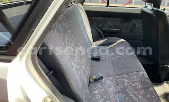 Acheter Occasion Voiture Mazda 323 Blanc à Mbabane, Manzini Acheter Occasion Voiture Mazda 323 Blanc à Mbabane, Manzini
