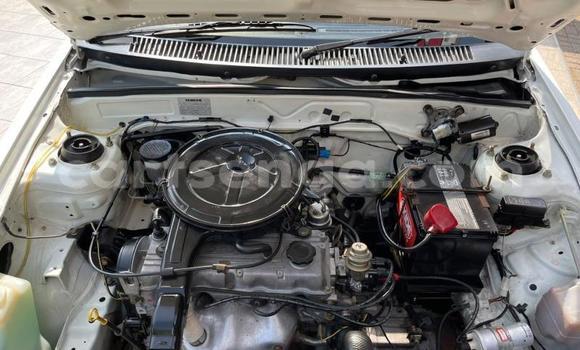 Acheter Occasion Voiture Mazda 323 Blanc à Mbabane, Manzini Acheter Occasion Voiture Mazda 323 Blanc à Mbabane, Manzini