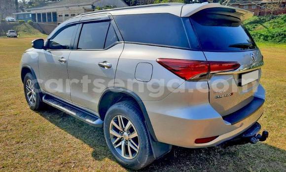 Buy Used Toyota Fortuner Silver Car in Manzini in Manzini Buy Used Toyota Fortuner Silver Car in Manzini in Manzini