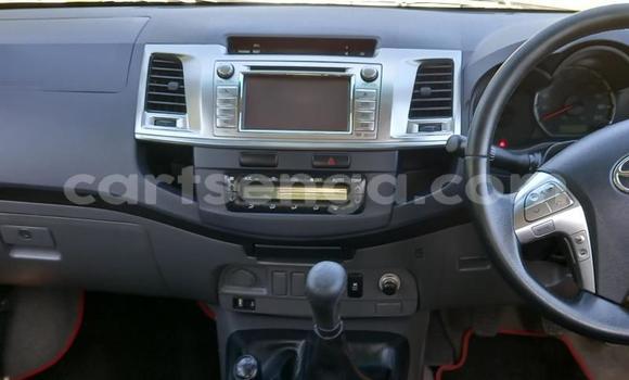 Buy Used Toyota Hilux White Car in Ezulwini in Hhohho Buy Used Toyota Hilux White Car in Ezulwini in Hhohho