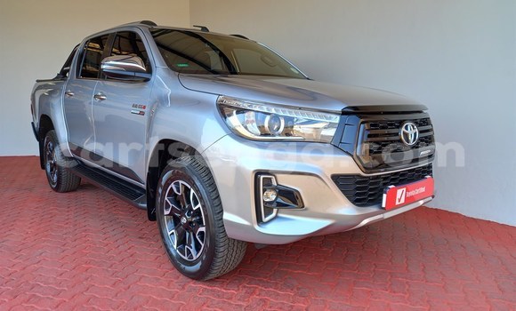 Buy Used Toyota Hilux Silver Car in Mbabane in Manzini Buy Used Toyota Hilux Silver Car in Mbabane in Manzini