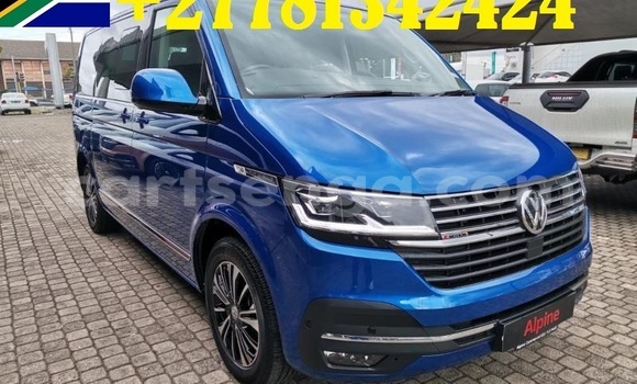 Buy Used Volkswagen Caravelle Blue Car in Mbabane in Manzini Buy Used Volkswagen Caravelle Blue Car in Mbabane in Manzini