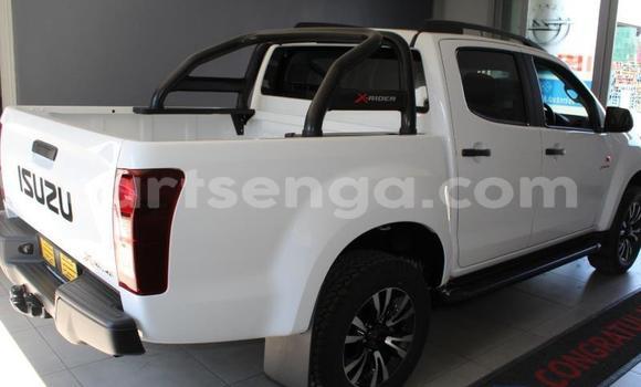 Nunua Ilio tumika Isuzu D–MAX White Gari ndani ya Mbabane nchini Manzini Nunua Ilio tumika Isuzu D–MAX White Gari ndani ya Mbabane nchini Manzini